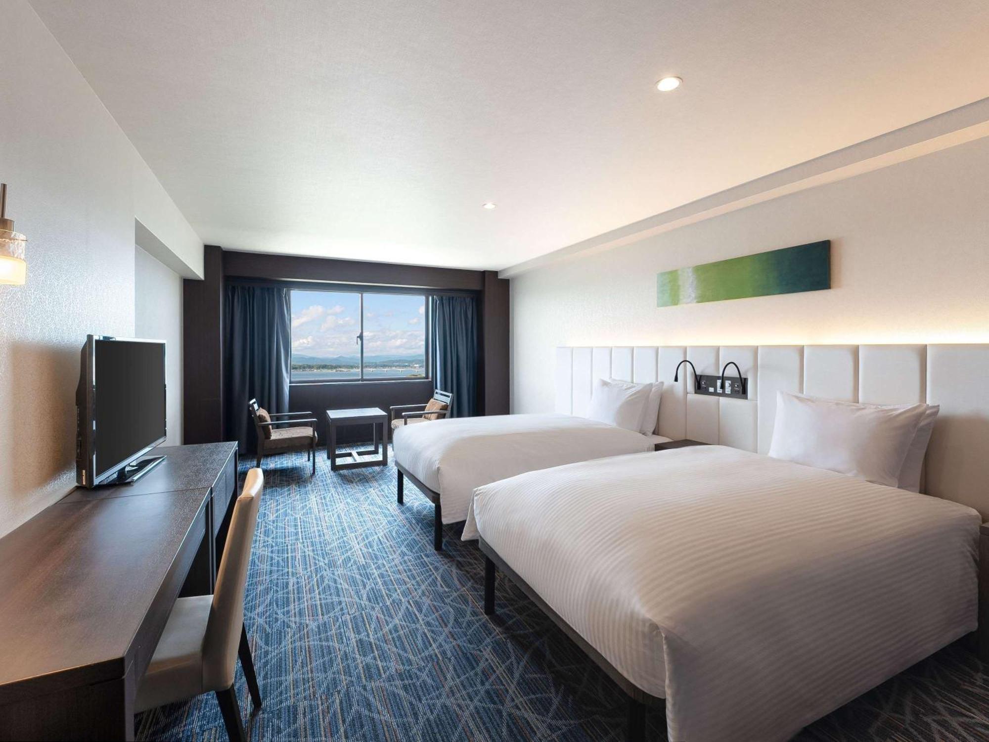 Grand Mercure Hamana &